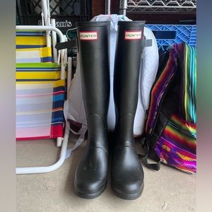 Hunter rain boots size 9 black matte